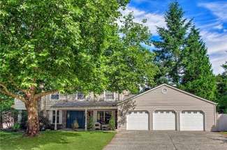 Stunning Two-Story | Bridle Trails | Bellevue